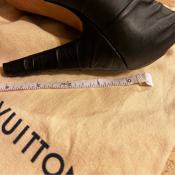 Chanel heels - Picture 10 of 11